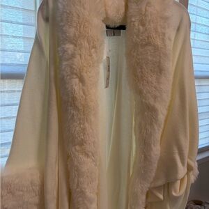 Elegant Cream Faux Fur Trim Shawl